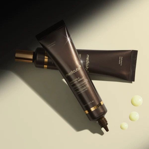 Medicube Retinol Essence Essência Elástica 30ml Hidratante De Longa Duração Clareamento Natural Reparação Calmante Pele