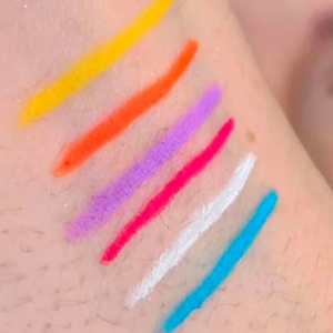 Lápis Delineador de Olho Retratil Colorido - Melu by Ruby Rose