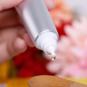 Rohto Melano CC Melanin Intensive Essência Branqueador Anti-Pot 20ml VC Essência Clareadora